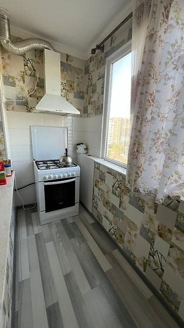 70: 2 комнаты, 52 м², 106 серия улучшенная, 7 этаж, Евроремонт — 10