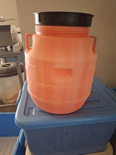конистра для воды: Бочка Пластик — 1