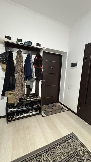 нужно девушка с подселением: Сдается комната для 2 двух девушек Адрес : Умуталиева84 Элитный дом — 1