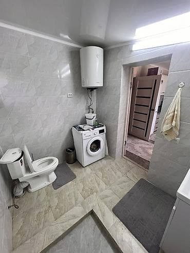 продаю дом ала тоо 1: Продаю дом В селе Кунтуу, большой двор, 4 сарая, тапчан, навес — 10