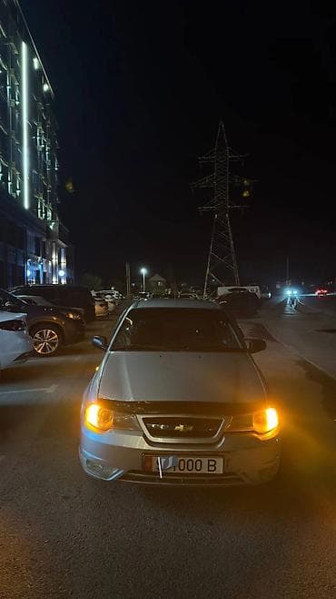 нехся: Daewoo Nexia: 2010 г., Бензин — 2