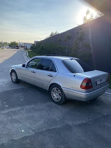 Mercedes-Benz C-Class: 1994 г., 1.8 л, Механика, Бензин, Седан — 9