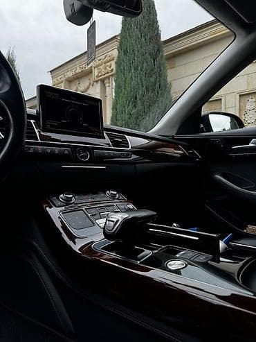 Audi: Audi A8: 2012 г., 3 л, Автомат, Бензин, Седан — 2
