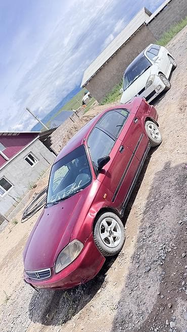 civic: Honda Civic: 1999 г., 1.4 л, Автомат, Бензин, Седан — 9
