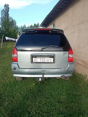 grandis: Mitsubishi Grandis: 2001 г., 2 л, Механика, Бензин, Универсал — 3