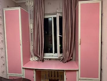 мебел бу бишкек: Детский мебельный комплекс у окна: письменный стол + две высокие — 1