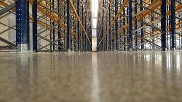 заливка пола: Стяжка Бесплатная консультация, Гарантия Больше 6 лет опыта — 10