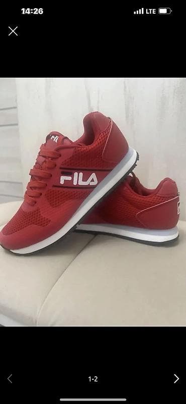 Продаю кроссовки