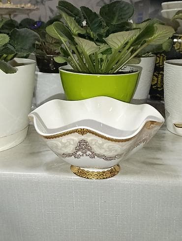 Куплю Dubai PORCELAIN салатница