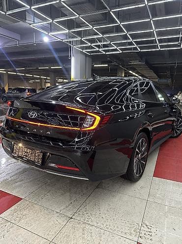 Продажа авто: Hyundai Sonata: 2020 г., 2 л, Автомат, Бензин, Седан — 5