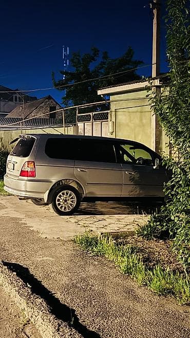 реснички на одиссей: Honda Odyssey: 2000 г. — 3