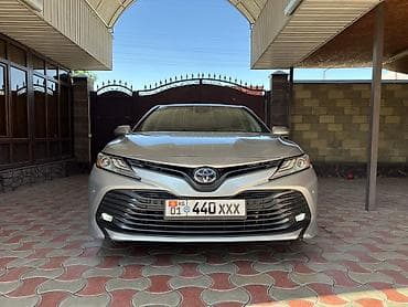 byd e7: Toyota Camry: 2018 г., 2.5 л, Вариатор, Гибрид, Седан — 1