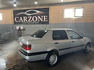 хонда степ эреф 1: Volkswagen Vento: 1992 г., 1.8 л, Кол менен иштөөчү, Бензин, Седан — 1