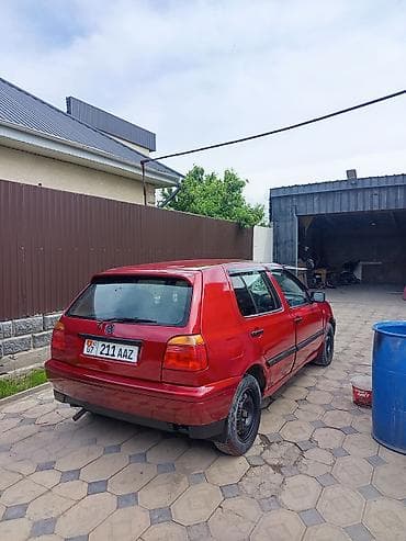 Volkswagen Golf: 1994 г., 1.6 л, Механика, Бензин, Хэтчбэк — 3