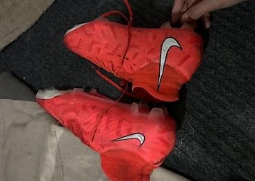 ботасы бу: Футбольные бутсы Nike Phantom GT Хорошее состояние, без шнурков Размер — 2