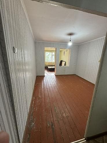 квартиры в бишкекк: 2 комнаты, 35 м², 1 этаж, Косметический ремонт — 1