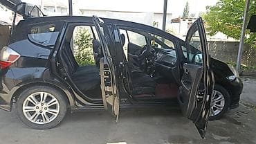 bmw 2015: Honda Fit: 2009 г., 1.5 л, Автомат, Бензин, Хэтчбэк — 2