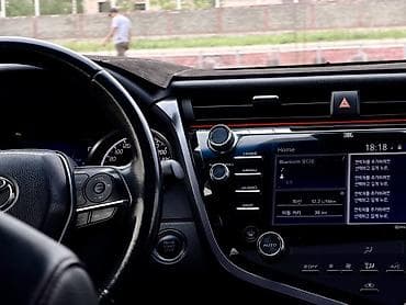 Toyota Camry: 2018 г., 2.5 л, Автомат, Бензин, Седан — 5