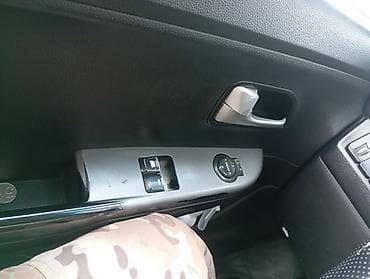 175 60 14: Kia Rio: 2015 г., 1.4 л, Механика, Бензин, Седан — 10
