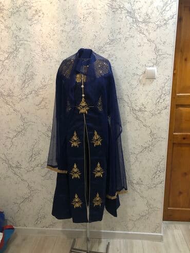 вечерние платья бишкек дордой инстаграм: Вечернее платье, Длинная модель, С рукавами, Стразы, XS, S, XL — 6