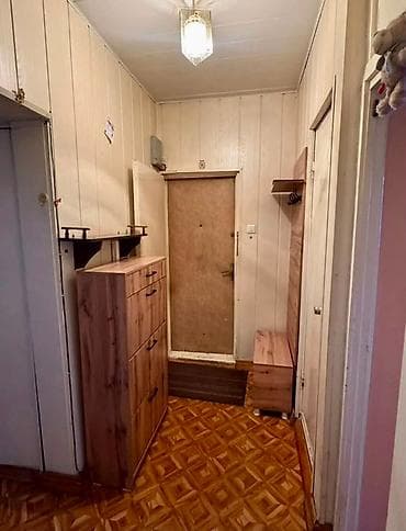 3 комнаты, 62 м², 105 серия, 2 этаж, Старый ремонт — 7