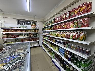 Срочно оптом продаю торговые стеллажи, в хорошем состоянии с