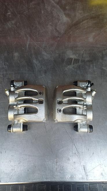 пыльники: Комплект суппортов Mercedes-Benz Б/у — 1