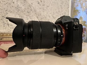 sony a 6400: Ушул опшый камплект Апарат обектиф 2 батерейка Пражектор флешка — 7