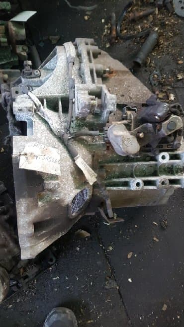 transit: Ford Transit 2000 год коробка переднеприводная — 1