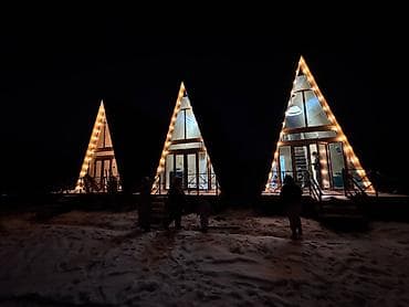 o2 development: А-Frame домики с панорамным остеклением и архитектурной подсветкой - — 2