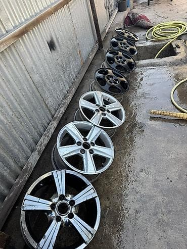 windom 2001: Литые Диски R 17 Subaru, Комплект, отверстий - 5, Б/у — 1