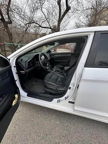 kia elantra: Hyundai Avante: 2020 г., 1.6 л, Автомат, Бензин, Седан — 8