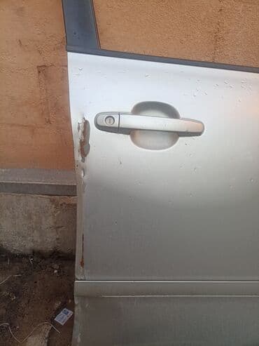 двери венто: Передняя правая Toyota, Б/у, Оригинал — 2