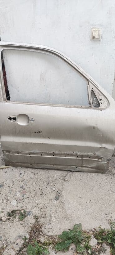 ford interceptor: Дверь Передняя правая Ford, Б/у, Оригинал — 4