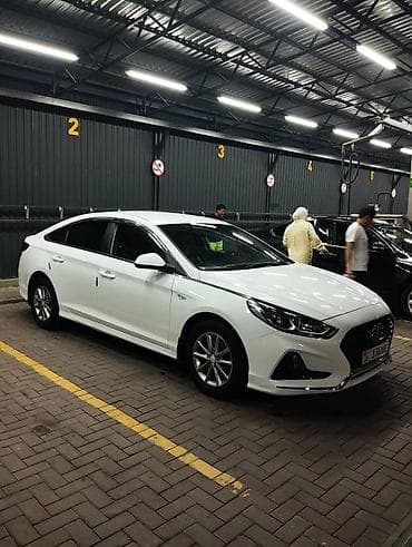 Hyundai Sonata: 2019 г., 2 л, Автомат, Газ, Седан at lalafo.kg Hyundai Sonata: 2019 г., 2 л, Автомат, Газ, Седан