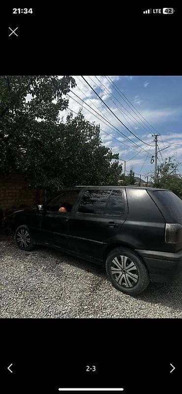 калганы: Volkswagen Golf: 1993 г., 1.6 л, Кол менен иштөөчү, Бензин, Хетчбек — 1