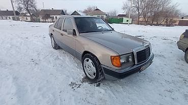 машина б у: Mercedes-Benz W124: 1990 г., 2.3 л, Механика, Бензин, Седан — 3