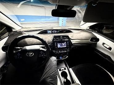 byd plus: Toyota Prius: 2019 г., 1.8 л, Вариатор, Гибрид, Хэтчбэк — 1