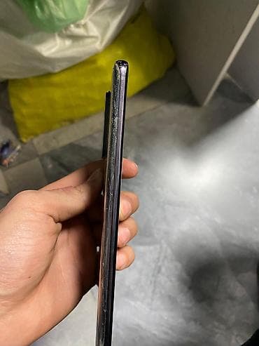 vivo y16: Samsung Galaxy S20 Ultra — 4