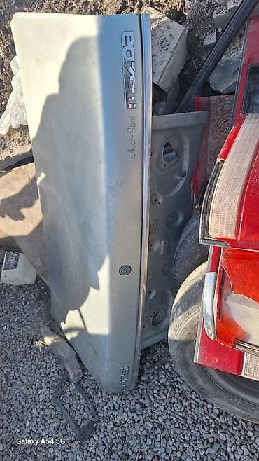 продаю скутер водный: Дверь Комплект Mazda, Б/у, Оригинал — 2