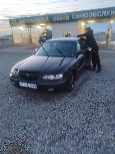 rx 7: Mazda 626: 1997 г., 1.8 л, Механика, Бензин, Хэтчбэк — 4