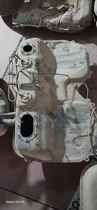 honda inspire 1996: Топливный бак Subaru 2000 г., Б/у, Оригинал, Япония — 1