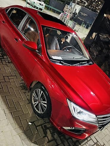 roewe i5: Roewe i5: 2019 г., 1.5 л, Механика, Бензин, Седан — 3