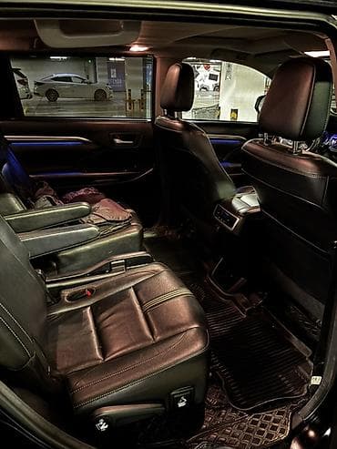 camry 2014: Toyota Highlander: 2017 г., 3.5 л, Автомат, Бензин, Кроссовер — 7