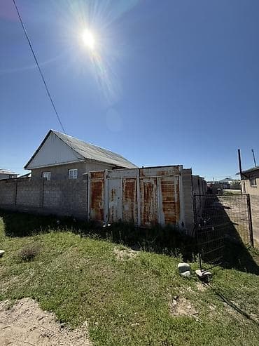 2 room flats: 4 сотых үй сатылат Кут конушу аэропорт Полный документ бар кызыл — 1