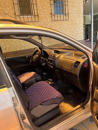 Транспорт: Mitsubishi Space Star: 2002 г., 0.6 л, Автомат, Бензин, Хэтчбэк — 5