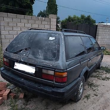 вольксваген: Volkswagen Passat Variant: 1988 г., 1.8 л, Механика, Бензин, Универсал — 2