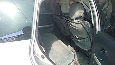 prius plus: Toyota Ist: 2004 г., 1.3 л, Автомат, Бензин, Хэтчбэк — 6