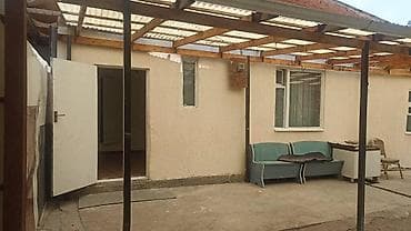 Үйлөр: Продаю дом барачного типа с участком,рядом зона отдыха,район — 4