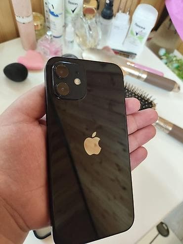 IPhone 12, Б/у, 128 ГБ, Черный, Чехол, 72 %